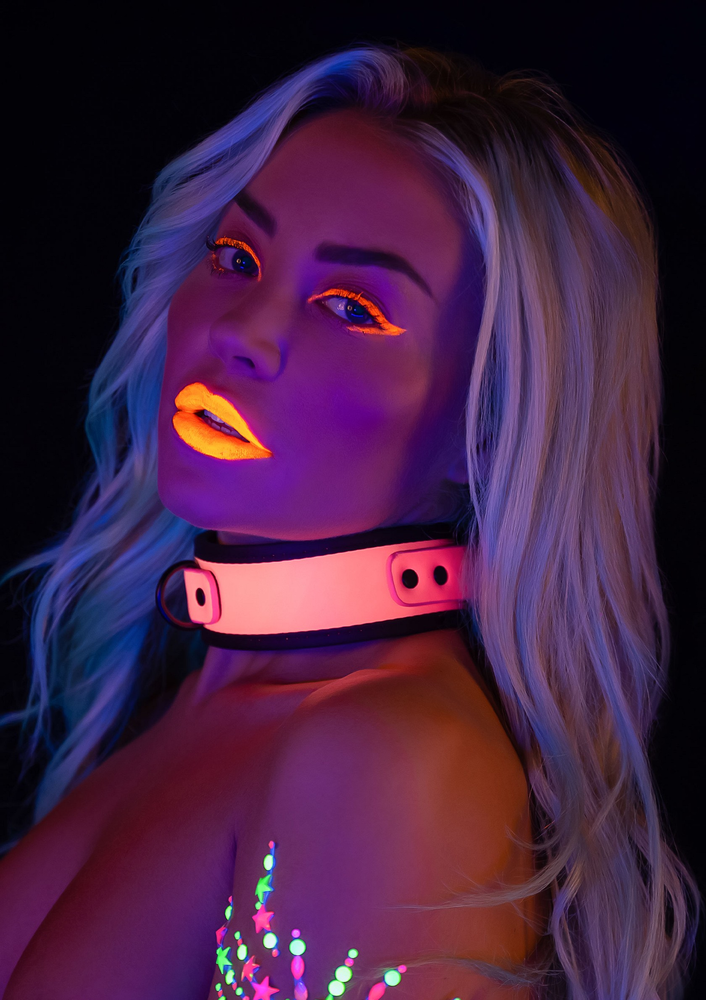 Taboom Glow In the Dark Collar and Chain Leash PINK - 4
